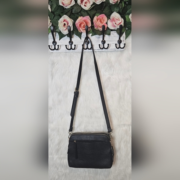 Mathew + Julian Classic Crossbody Purse - Picture 4 of 8